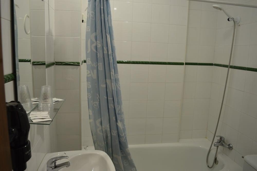Hotel Dona Carmen *